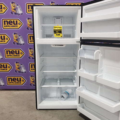 Vissani 18 cu. ft. Top Freezer Refrigerator in Stainless Steel, Garage Ready 25134SD453 - MDTF18SSR - Scratch & Dent (Minor)