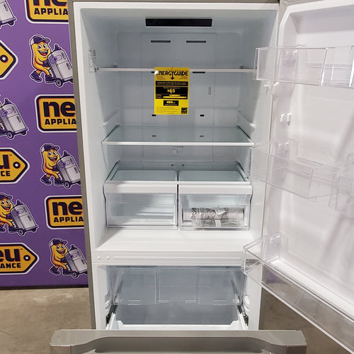 Vissani 18.7 cu. ft. Bottom Freezer Refrigerator in Stainless Steel 25138SD758 - MDBF18SS - Scratch & Dent (Moderate)