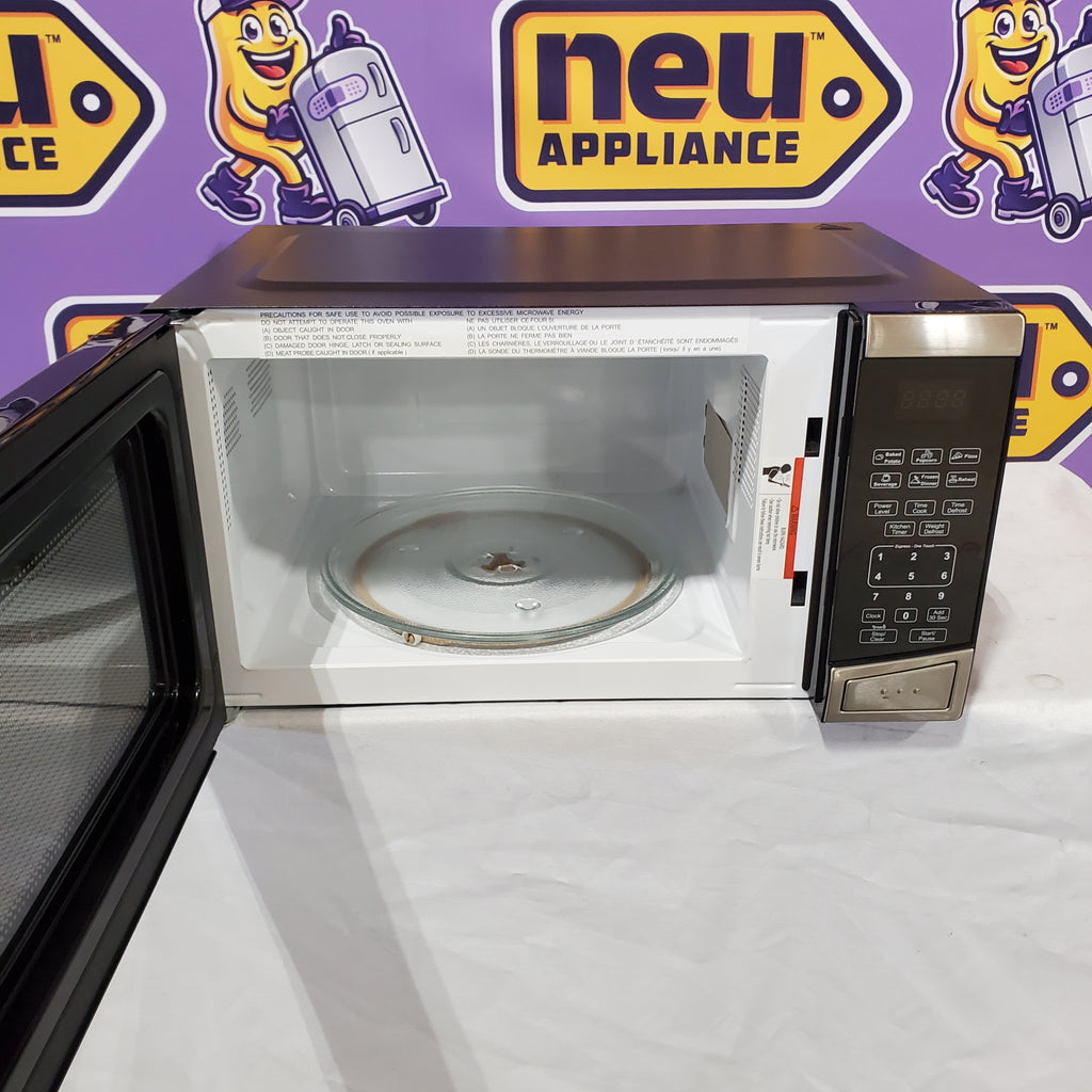 Pictures of Avanti 0.9 cu. ft. 19 in. W Countertop Microwave in Stainless Steel 251317SD1274 - MT09V3S - Scratch & Dent (Minor) - Neu Appliance Outlet - Discount Appliance Outlet in Austin, Tx