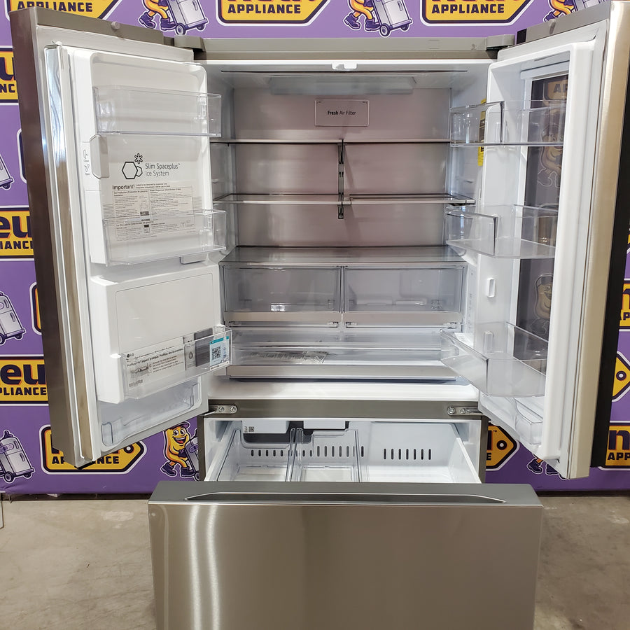 LG 26 cu. ft. Counter-Depth French Door Refrigerator in Stainless Steel with Mirror InstaView™ 22131SD94 - LRYKC2606S - Scratch & Dent (Minor)