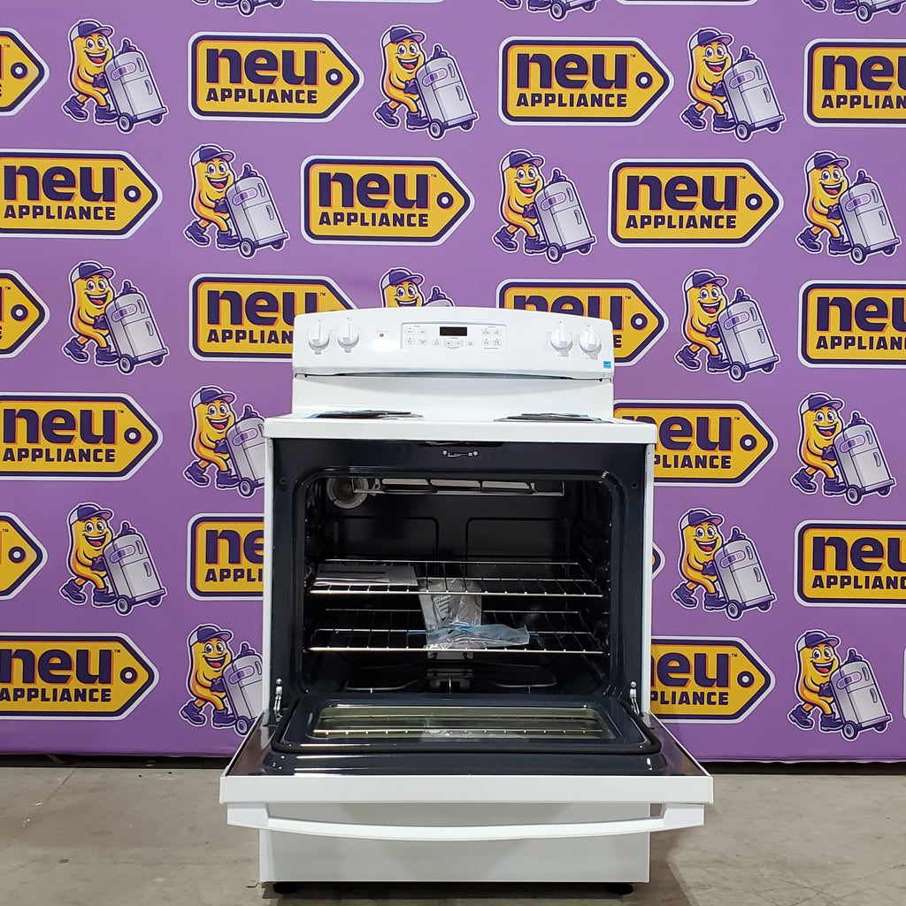 GE 5.0 cu. ft. Freestanding 4 Heating Element Electric Range with Dual Element Baking in White 3SD754 - JB256DMWW - Scratch & Dent (Minor)