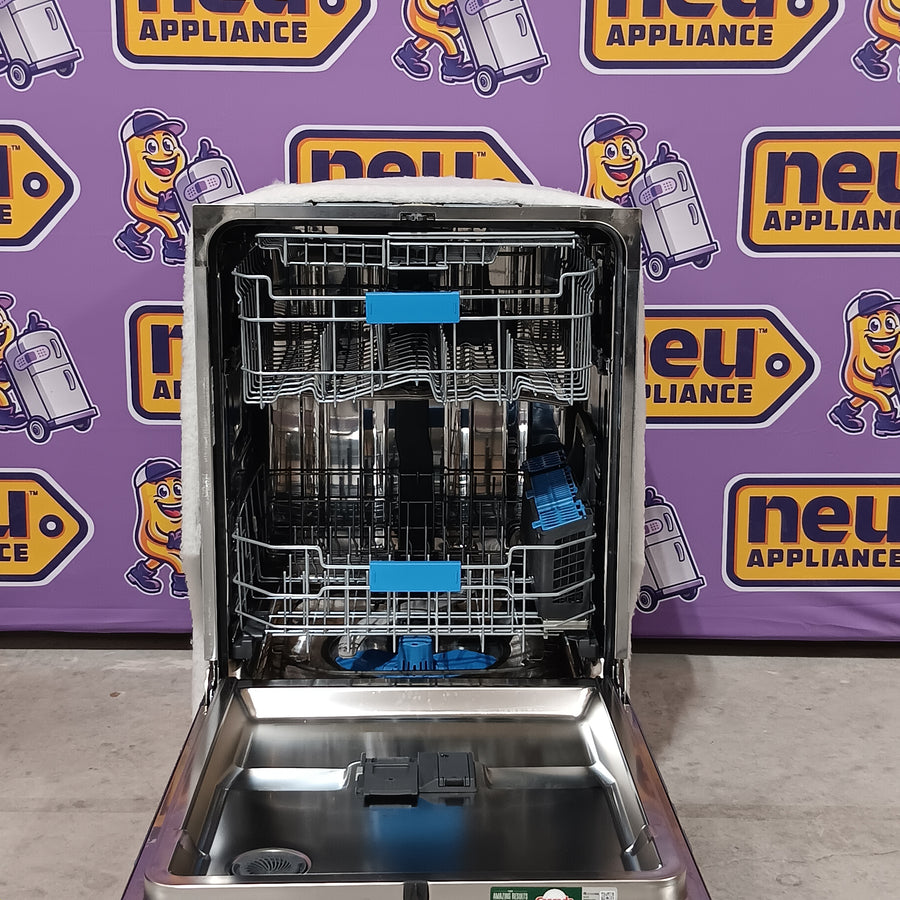 GE Profile™ ENERGY STAR Smart UltraFresh System Dishwasher with Microban™ Antimicrobial Technology with Deep Clean Washing 3rd Rack, 39 dBA GE9856 - PDP795SYVFS - New in Box