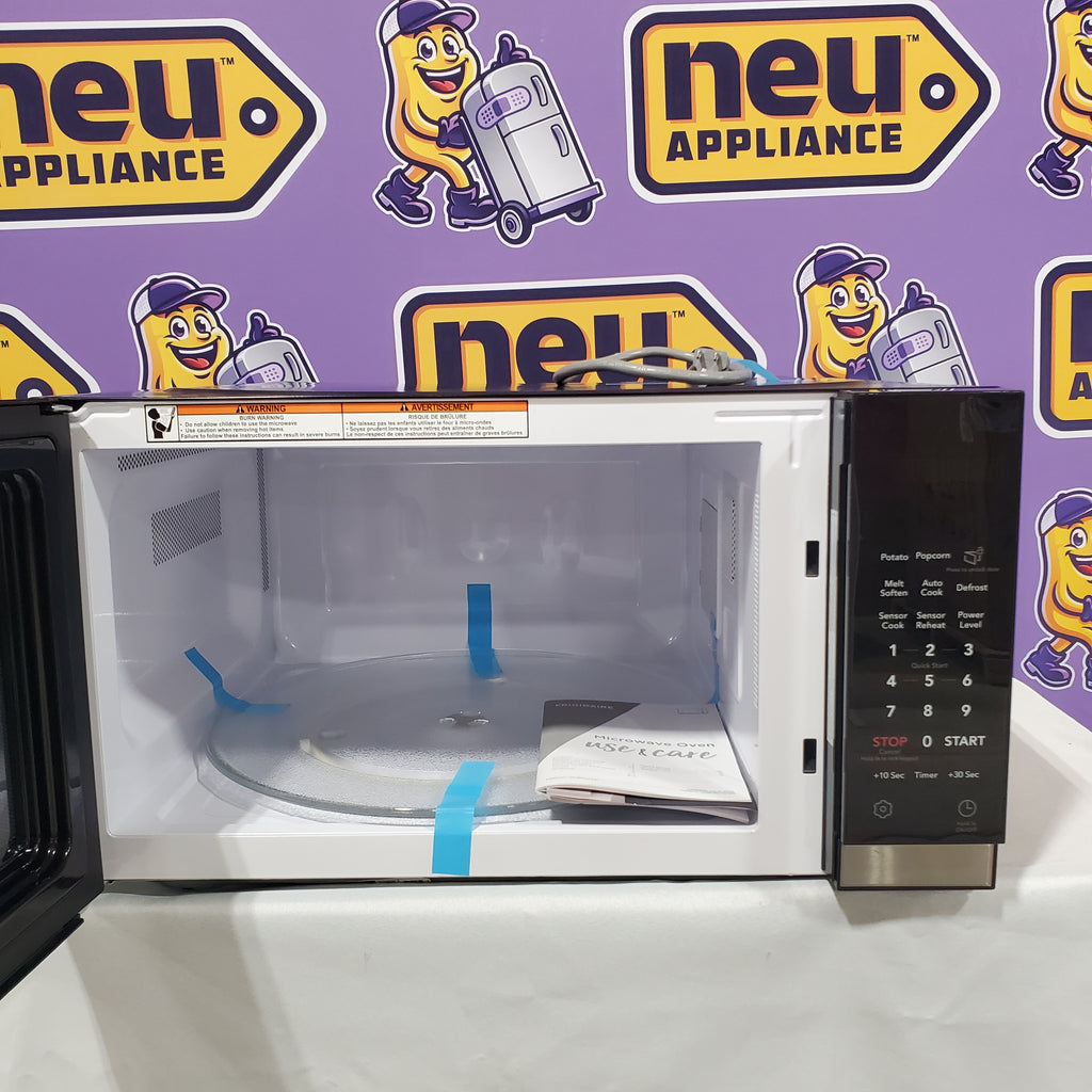 Frigidaire Gallery 2.2 Cu. Ft. Built-In Microwave in Stainless Steel 3SD576 - GMBS3068BF - Open Box