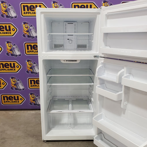 Vissani 18.1 cu. ft. Top Freezer Refrigerator with Adjustable Glass Shelving in White, Garage Ready 25136SD635 - MDTF18WHR5 - Scratch & Dent (Minor)