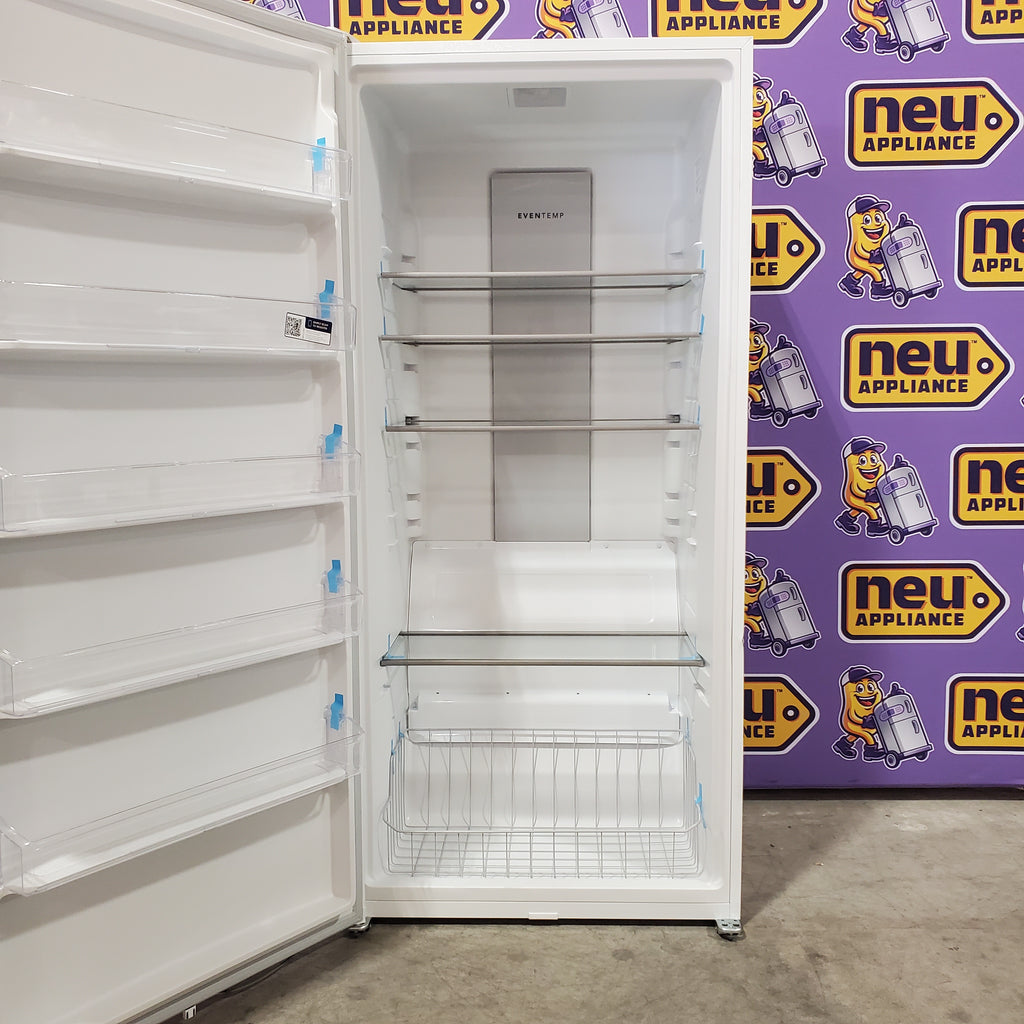 Pictures of Frigidaire 20 Cu. Ft. ENERGY STAR Garage Ready White Upright Freezer with EvenTemp™ Cooling System 3SD950 - FFUE2024AW - Scratch & Dent (Moderate) - Neu Appliance Outlet - Discount Appliance Outlet in Austin, Tx