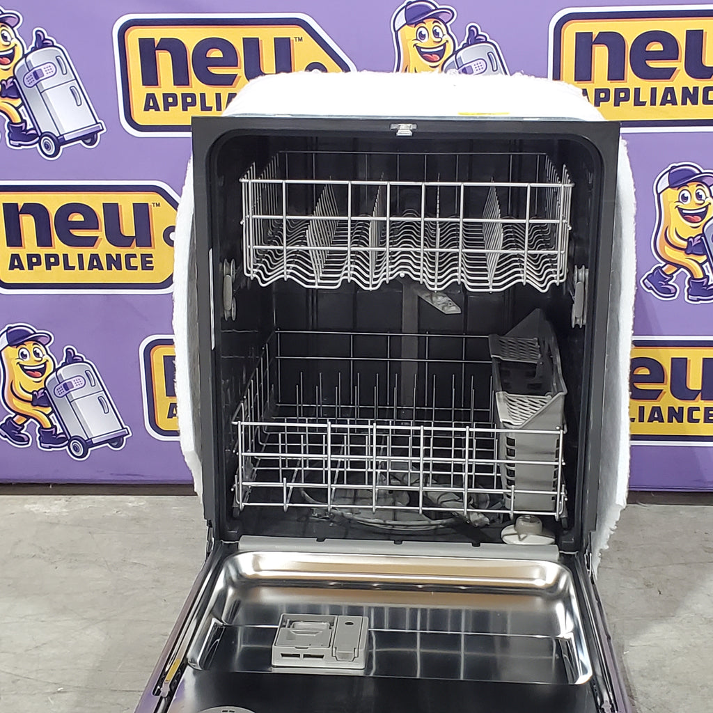Pictures of Whirlpool Built In Dishwasher with 55 dBA in Fingerprint Resistant Stainless Steel 25131SD282 - WDP540HAMZ - Scratch & Dent (Moderate) - Neu Appliance Outlet - Discount Appliance Outlet in Austin, Tx
