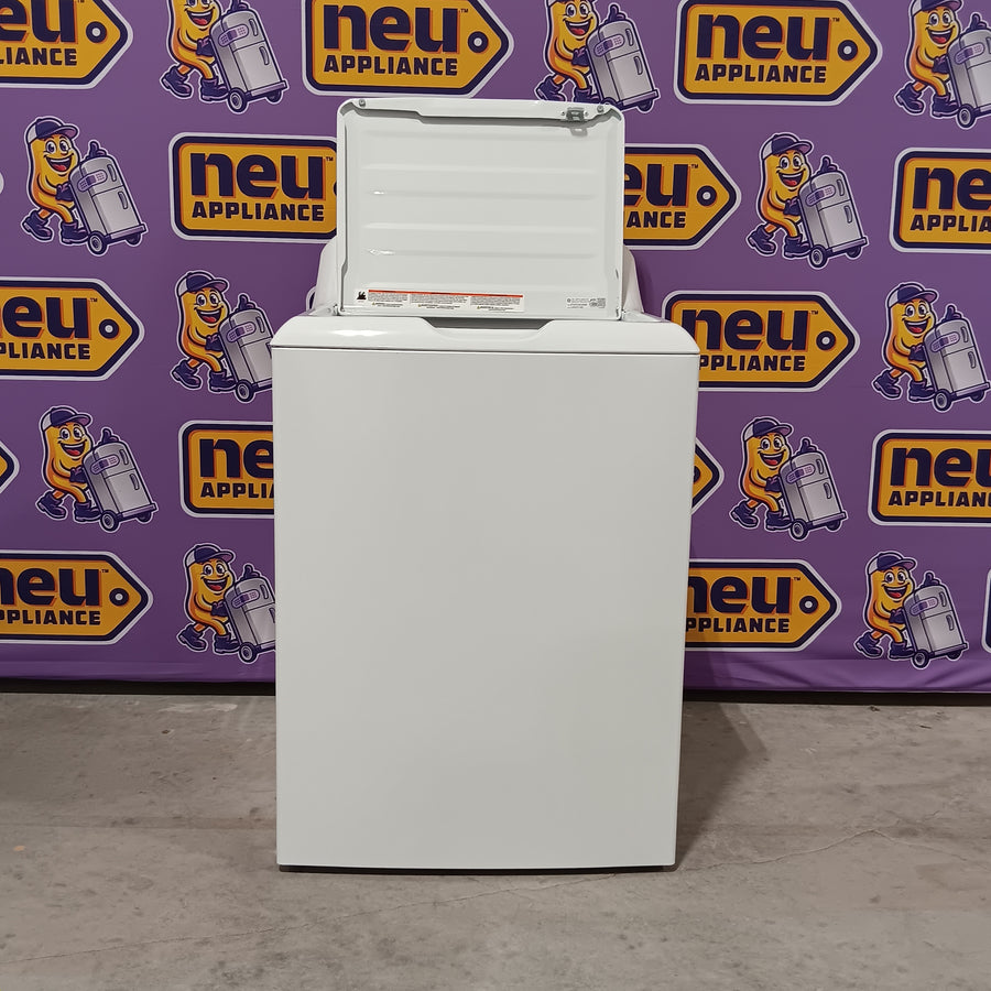 GE Commercial Quality 4.3 cu. ft. Capacity Washer with Stainless Steel Basket with Deep Clean GE9869 - GTW525ACWWB - New in Box