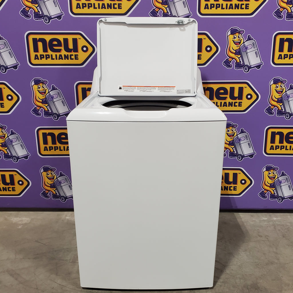 Hotpoint® 4.0 cu. ft. Capacity Washer with Cold Plus and Water Level Control 251310SD911 - HTW265ASWWW - Scratch & Dent (Minor)