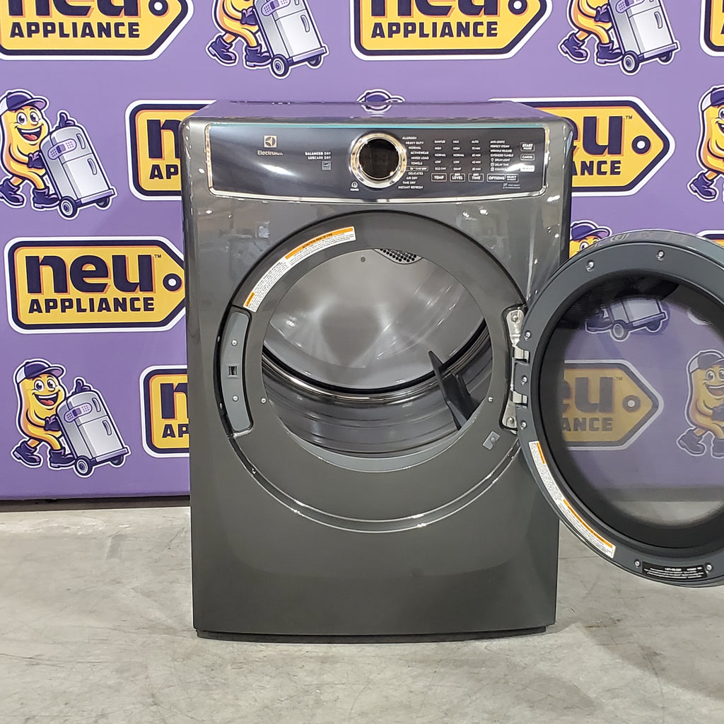 Pictures of Electrolux Titanium 600 Series Electric 8.0 Cu. Ft. Dryer with Balanced Dry and Perfect Steam Option ELFE7637AT - Scratch & Dent (Minor) - Neu Appliance Outlet - Discount Appliance Outlet in Austin, Tx