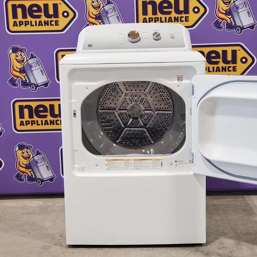 GE White Electric 7.2 Cu. Ft. Capacity Dryer with Up to 120 Ft. Venting and Reversible Door GTD38EASWWS - Open Box
