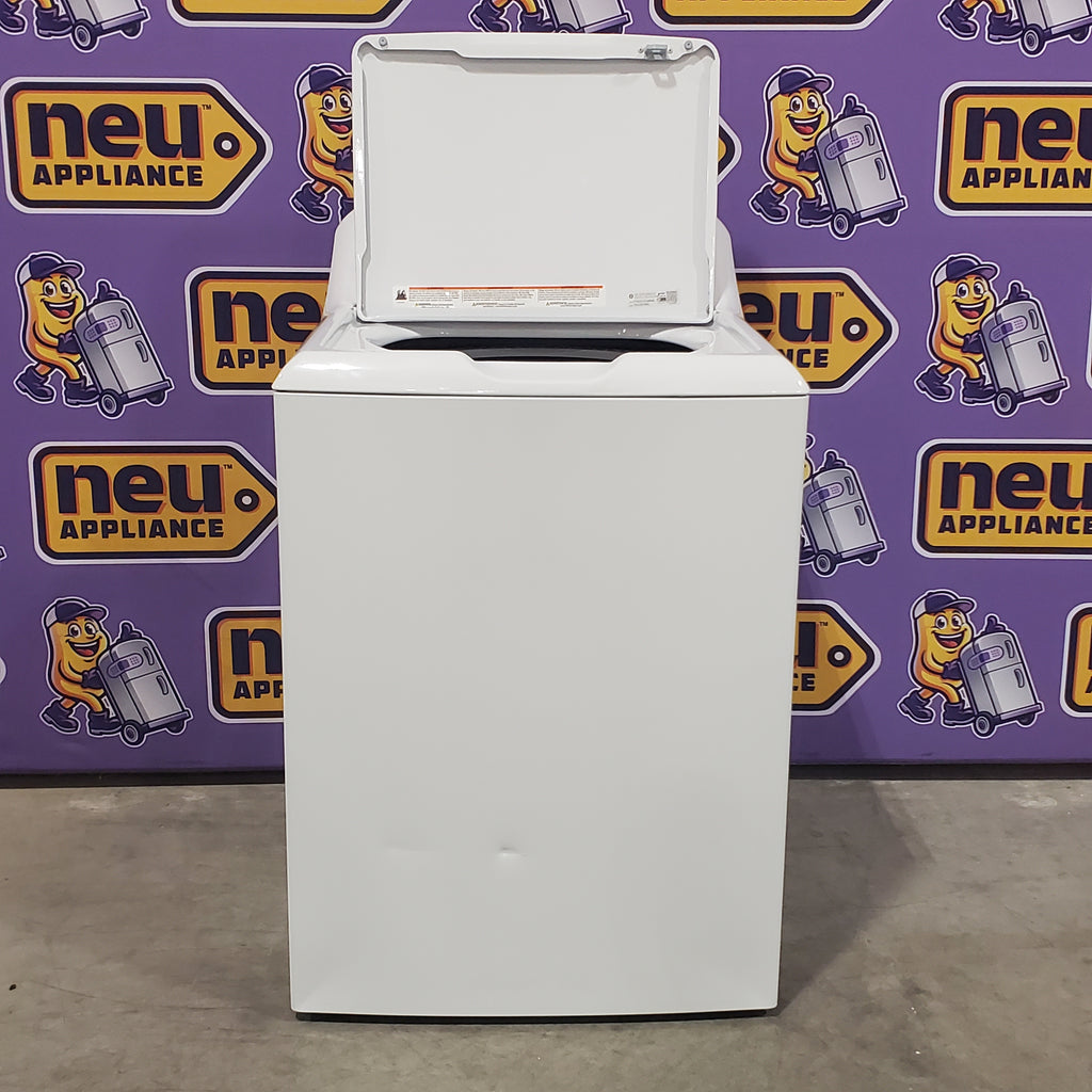 Hotpoint® 4.0 cu. ft. Capacity Washer with Cold Plus and Water Level Control HTW265ASWWW - Scratch & Dent (Minor) and Hotpoint® 6.2 cu. ft. vented Electric Dryer with Auto Dry 16146 - HTX26EASWWW - Scratch & Dent (Minor)