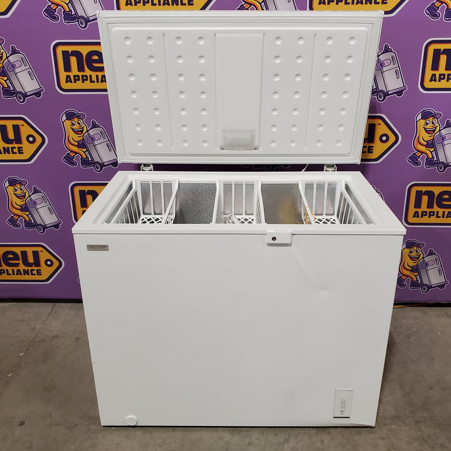 Vissani 8.8 cu. ft. Manual Defrost Convertible Garage Ready Chest Freezer in White, Powered by Hubspace MDCF9WH - Scratch & Dent (Moderate)