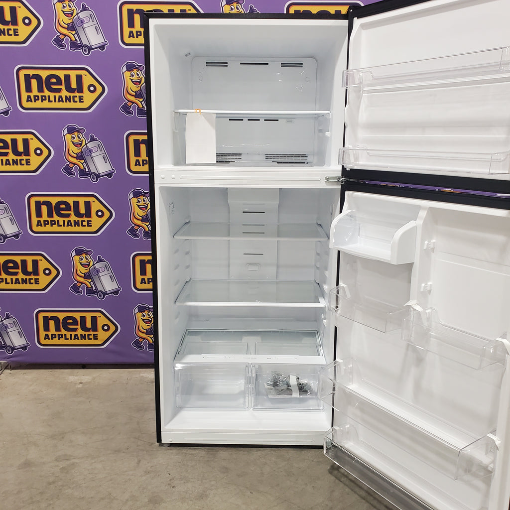 Vissani 18 cu. ft. Top Freezer Refrigerator in Stainless Steel, Garage Ready 25131SD308 - MDTF18SSR - Scratch & Dent (Moderate)