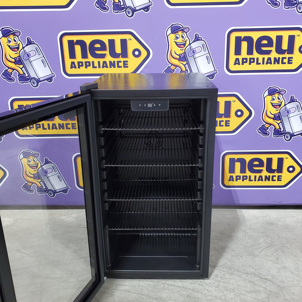 SIMZLIFE 17.7 in.W Single Zone 130-Cans Freestanding Beverage Refrigerator Cooler in Black, Reversible Door 251310SD881 - BR008-110SH - Scratch & Dent (Minor)