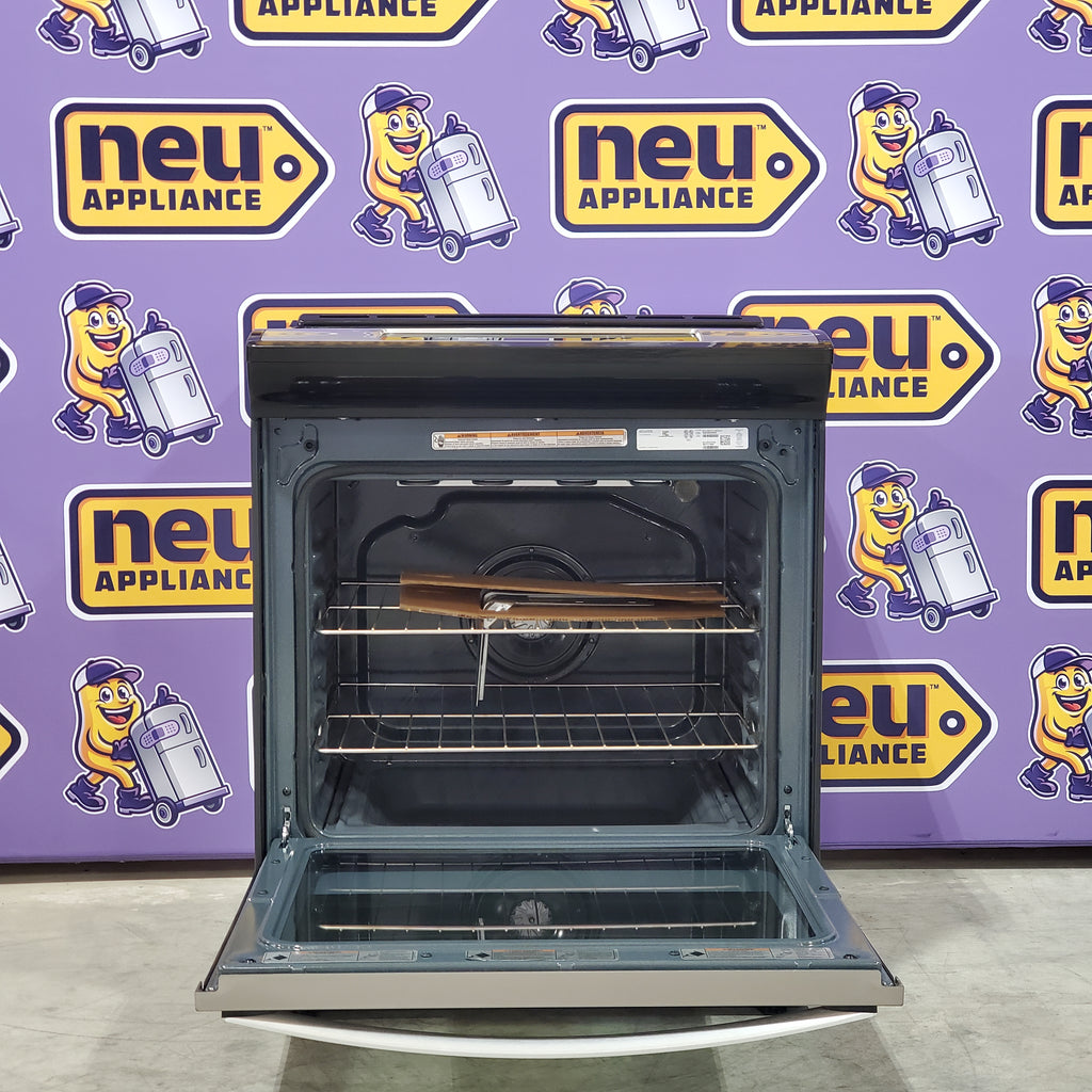 Pictures of Whirlpool 30 In. Induction Range with No Preheat Air Fry and Air Cooking Technology in Fingerprint Stainless Steel WSIS5030RZ - Open Box - Neu Appliance Outlet - Discount Appliance Outlet in Austin, Tx