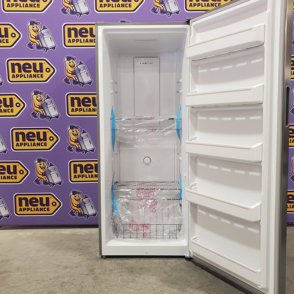 Pictures of Frigidaire 13 Cu. Ft. Garage Ready Upright Freezer in Fingerprint-Resistant Stainless Steel 3SD617 - FFFU13F2VV - Scratch & Dent (Major) - Neu Appliance Outlet - Discount Appliance Outlet in Austin, Tx