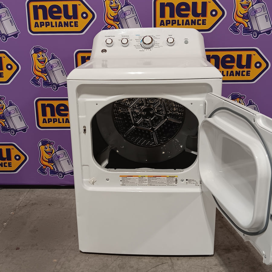 GE White Top Load 4.0 Cu. Ft. Capacity Washer with Stainless Steel Wash Basket GTW325ASWWW - New in Box and GE White Electric 7.2 Cu. Ft. Dryer with Aluminized Alloy Drum 16235 - GTD42EASJWW - Certified Refurbished