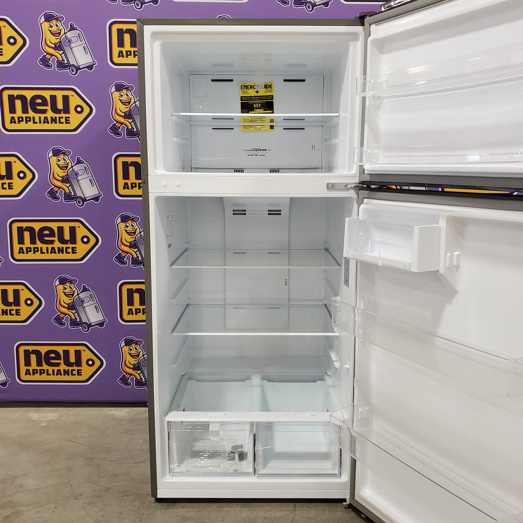 Vissani 18 cf Top Freezer Refrigerator-Stainless Look-E*Star-Garage Ready 25139SD775 - VRT180P3AVE - Scratch & Dent (Moderate)