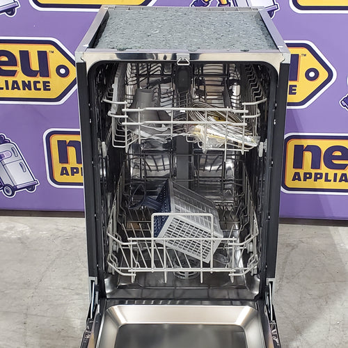 MUELLER 18 in. Black Stainless Steel Front Control Digital Built-In Dishwasher with 3-Stage Filtration, 6 Smart Wash Programs 25SD013 - DW-1800 - Scratch & Dent (Minor)