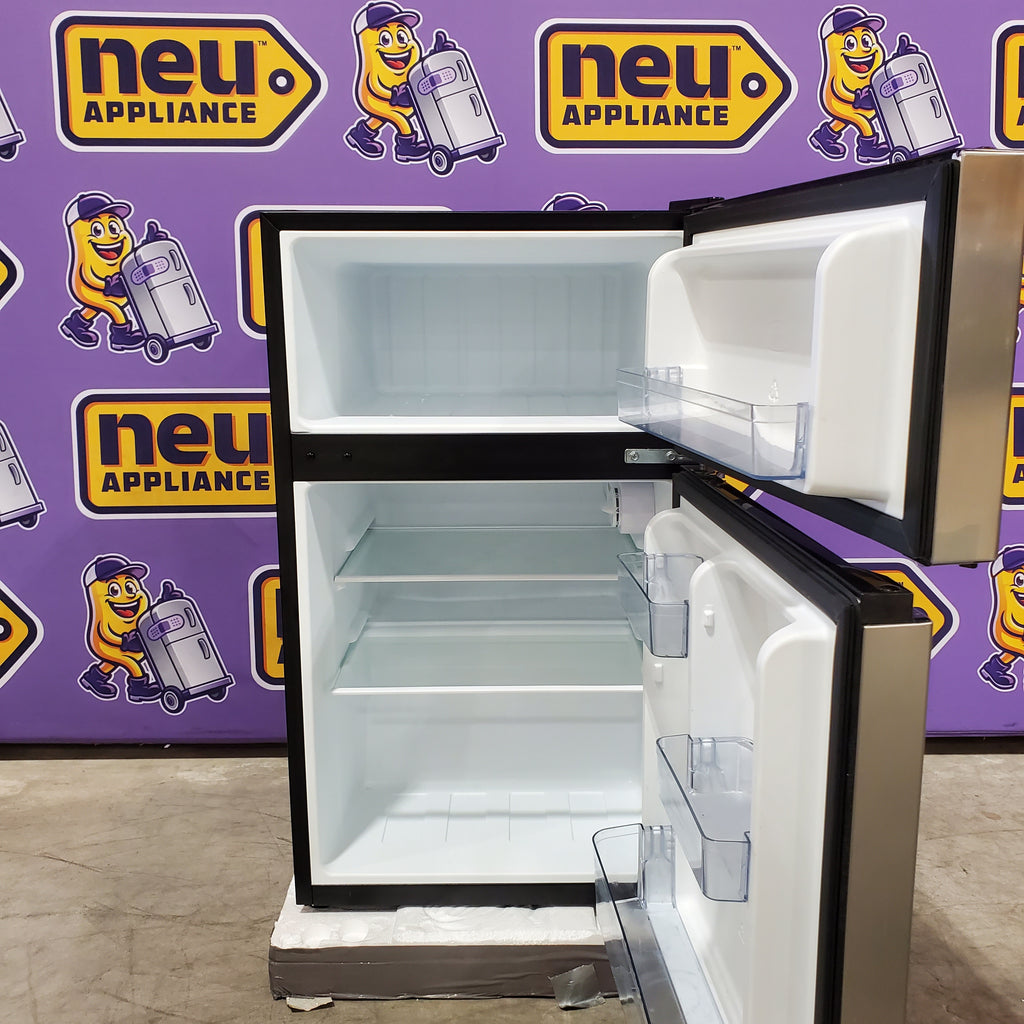 Pictures of Vissani 3.1 cu. ft. 2-Door Mini Refrigerator in Stainless Steel with Freezer, ENERGY STAR 25139SD821 - HVDR31GSE - Scratch & Dent (Minor) - Neu Appliance Outlet - Discount Appliance Outlet in Austin, Tx