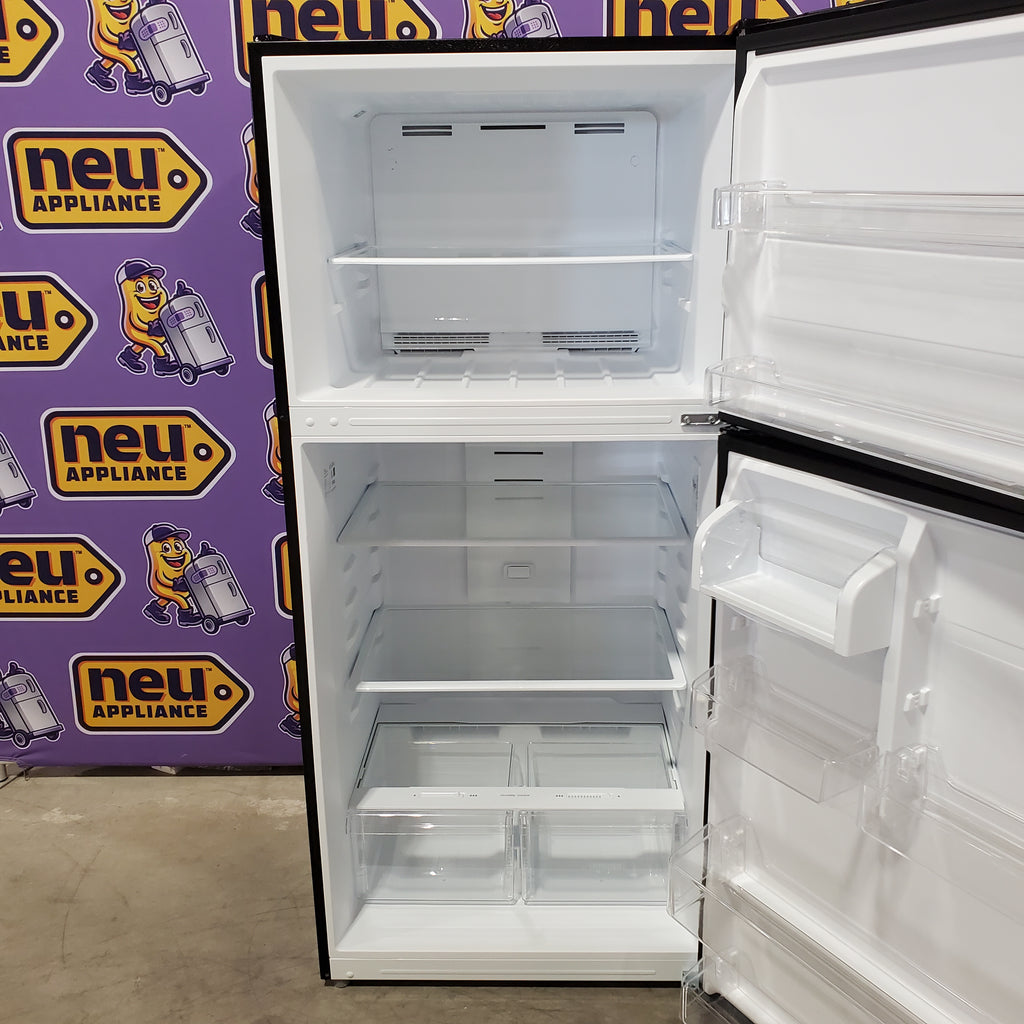 Pictures of Vissani 18.1 cu. ft. Top Freezer Refrigerator in Fingerprint Resistant Stainless Steel Look, Garage Ready 251315SD1104 - MDTF18SSR5 - Scratch & Dent (Moderate) - Neu Appliance Outlet - Discount Appliance Outlet in Austin, Tx