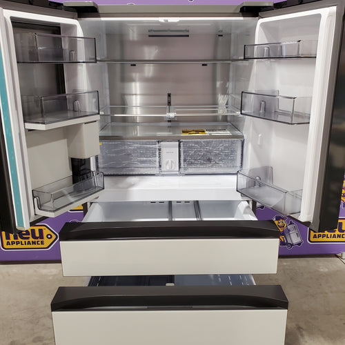 Samsung Bespoke 29 cu ft. 4-Door Standard Depth French Door Smart Refrigerator with Beverage Center Auto Fill Pitcher and Dual Ice Maker with Ice Bites™ in White Glass 25131SD113 - RF29BB86004MAA - Scratch & Dent (Minor)