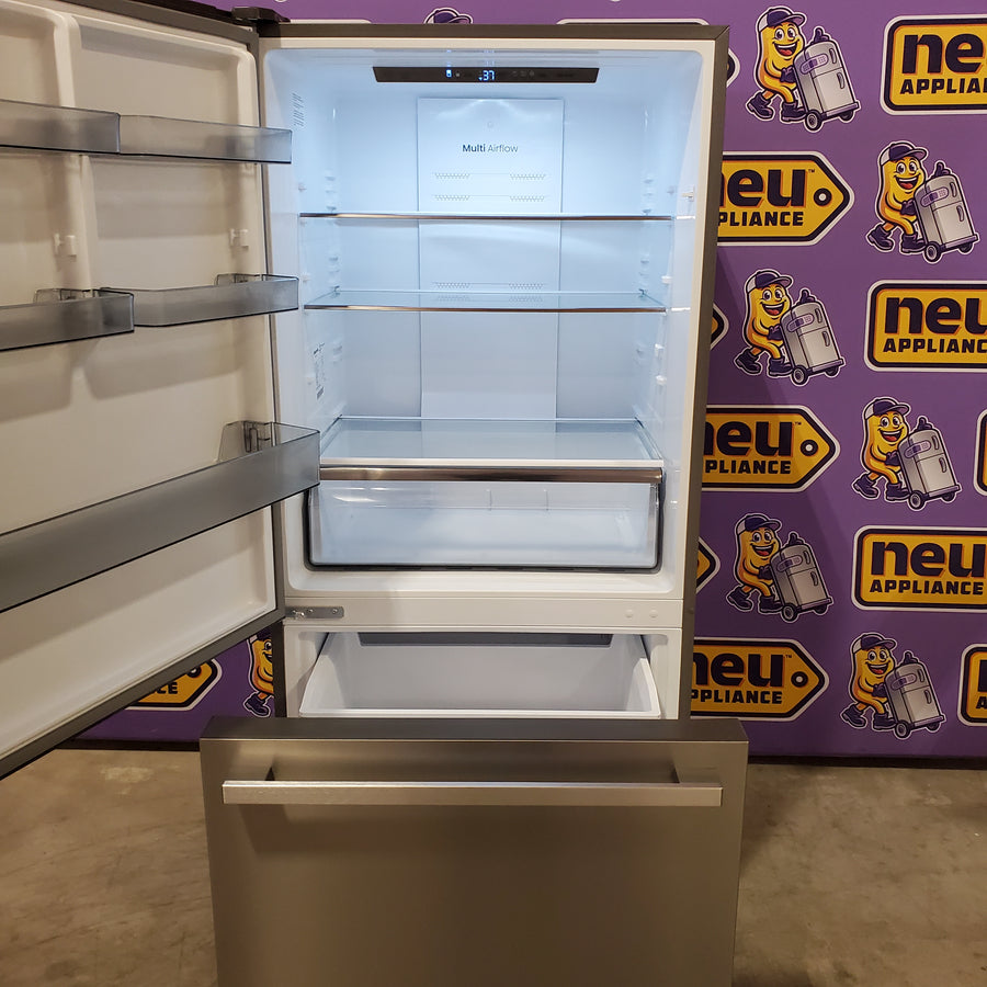 Hisense Counter Depth Bottom Freezer 17.2 Cu. Ft. Refrigerator with LED Lighting and Super Cool and Super Freeze in Fingerprint Stainless Steel 22136SD345 - HRB171N6ASE - Scratch and Dent (Minor)