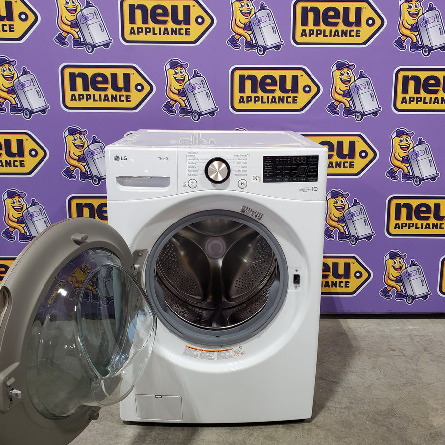 LG 4.5 cu. ft. Front Load Washer with Steam and Built-In Intelligence in White 251318SD1348 - WM4000HWA - Scratch & Dent (Moderate)