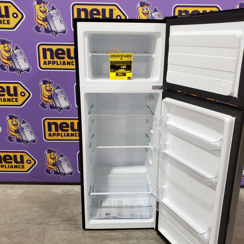 Pictures of Vissani 7.2 cu. ft. Top Freezer Refrigerator in Fingerprint Resistant Stainless Steel Look 251311SD996 - MDTF7SSES4 - Scratch & Dent (Moderate) - Neu Appliance Outlet - Discount Appliance Outlet in Austin, Tx