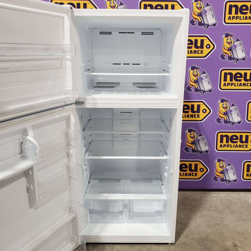 Pictures of Vissani 18.1 cu. ft. Top Freezer Refrigerator with Adjustable Glass Shelving in White, Garage Ready 251312SD984 - MDTF18WHR5 - Scratch & Dent (Moderate) - Neu Appliance Outlet - Discount Appliance Outlet in Austin, Tx