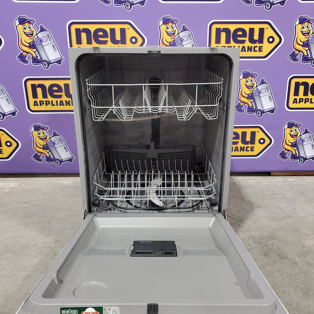 Pictures of GE® ENERGY STAR® Dishwasher with Front Controls in White 25136SD618 - GDF460PGTWW - Scratch & Dent (Moderate) - Neu Appliance Outlet - Discount Appliance Outlet in Austin, Tx