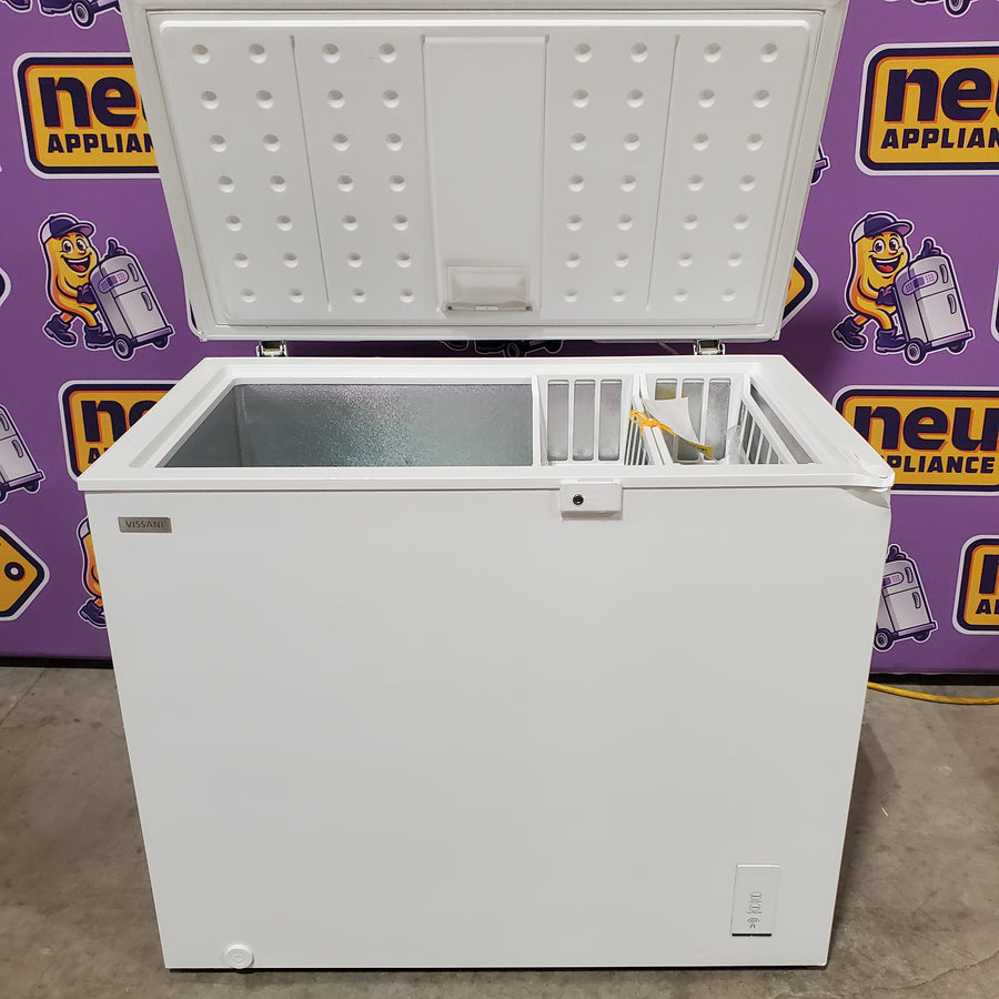 Vissani 8.8 cu. ft. Manual Defrost Convertible Garage Ready Chest Freezer in White, Powered by Hubspace MDCF9WH - Scratch & Dent (Major)
