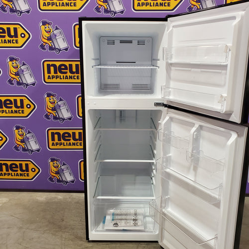 Vissani Black Top Freezer 10.1 Cu. Ft. Refrigerator with No Frost Design 25139SD833 - MDTF10BK - Scratch & Dent (Minor)