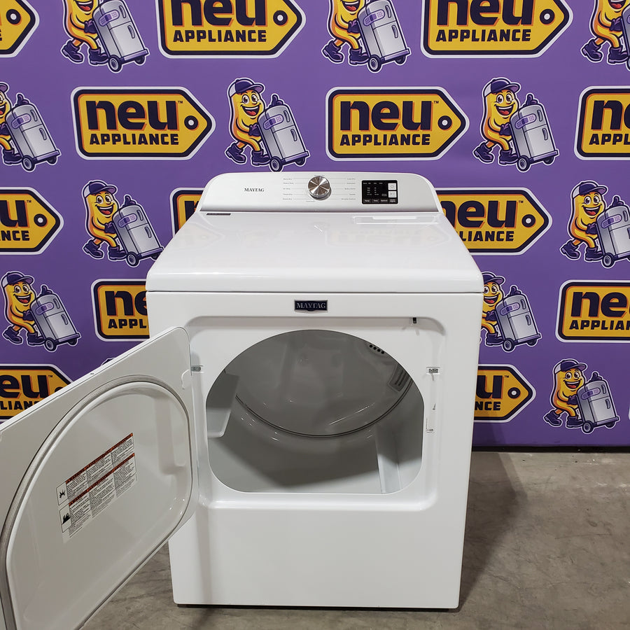 Maytag Top Load 4.8 cu ft Washer with Deep Fill and Slow-Close Glass Lid MVW6200KW - Scratch & Dent (Minor) and Maytag 7.0 cu ft Electric Dryer with Moisture Sensing and Quick Dry Cycle 16230 - MED6200KW - Open Box