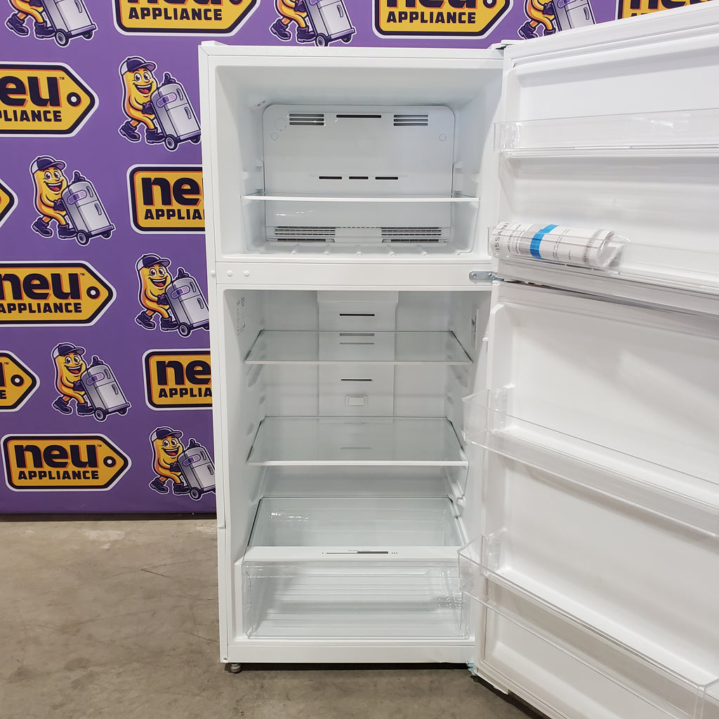 Vissani 14.2 cu. ft. Top Freezer Refrigerator in White, Garage Ready 25138SD748 - MDTF14WH5 - Scratch & Dent (Major)