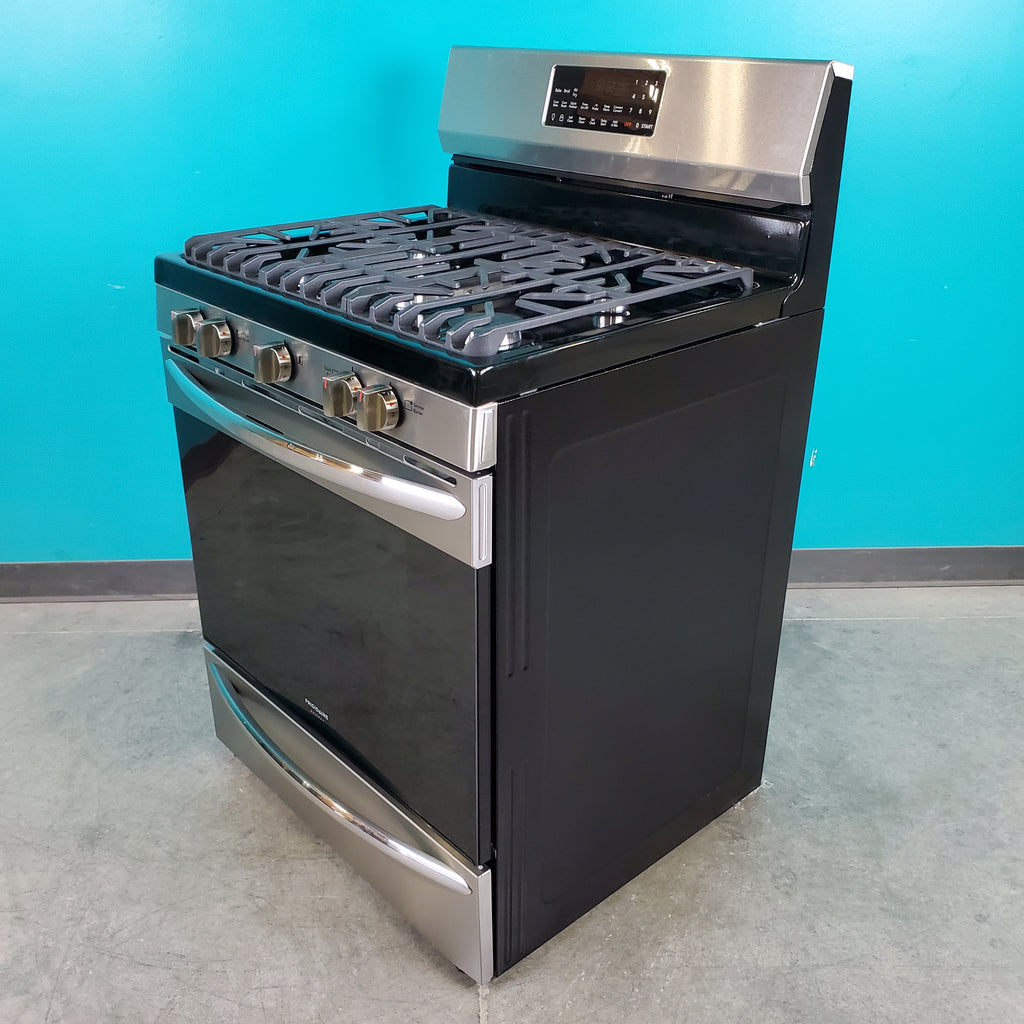 Pictures of Smudge-Proof Stainless Steel Frigidaire Gallery 5 cu. ft. 5 Burner Freestanding Gas Range with Air Fry - Scratch & Dent - Minor - Neu Appliance Outlet - Discount Appliance Outlet in Austin, Tx