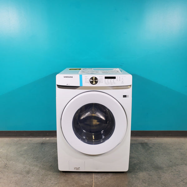 Samsung ENERGY STAR Samsung 4.5 cu. ft. Front Load Washer with Vibration Reduction Technology - Scratch & Dent - Minor