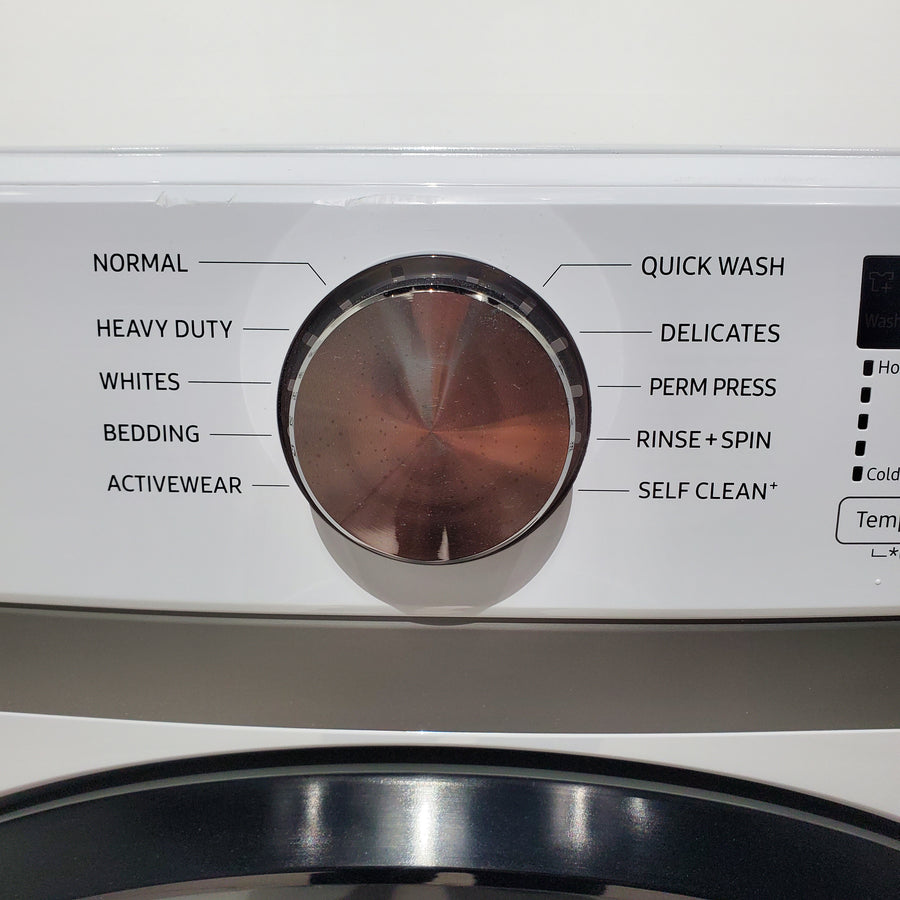 ENERGY STAR Samsung 4.5 cu. ft. Front Load Washer with Vibration Reduction and 7.5 cu. ft. Front Load Gas Dryer with Steam - Scratch & Dent - Moderate