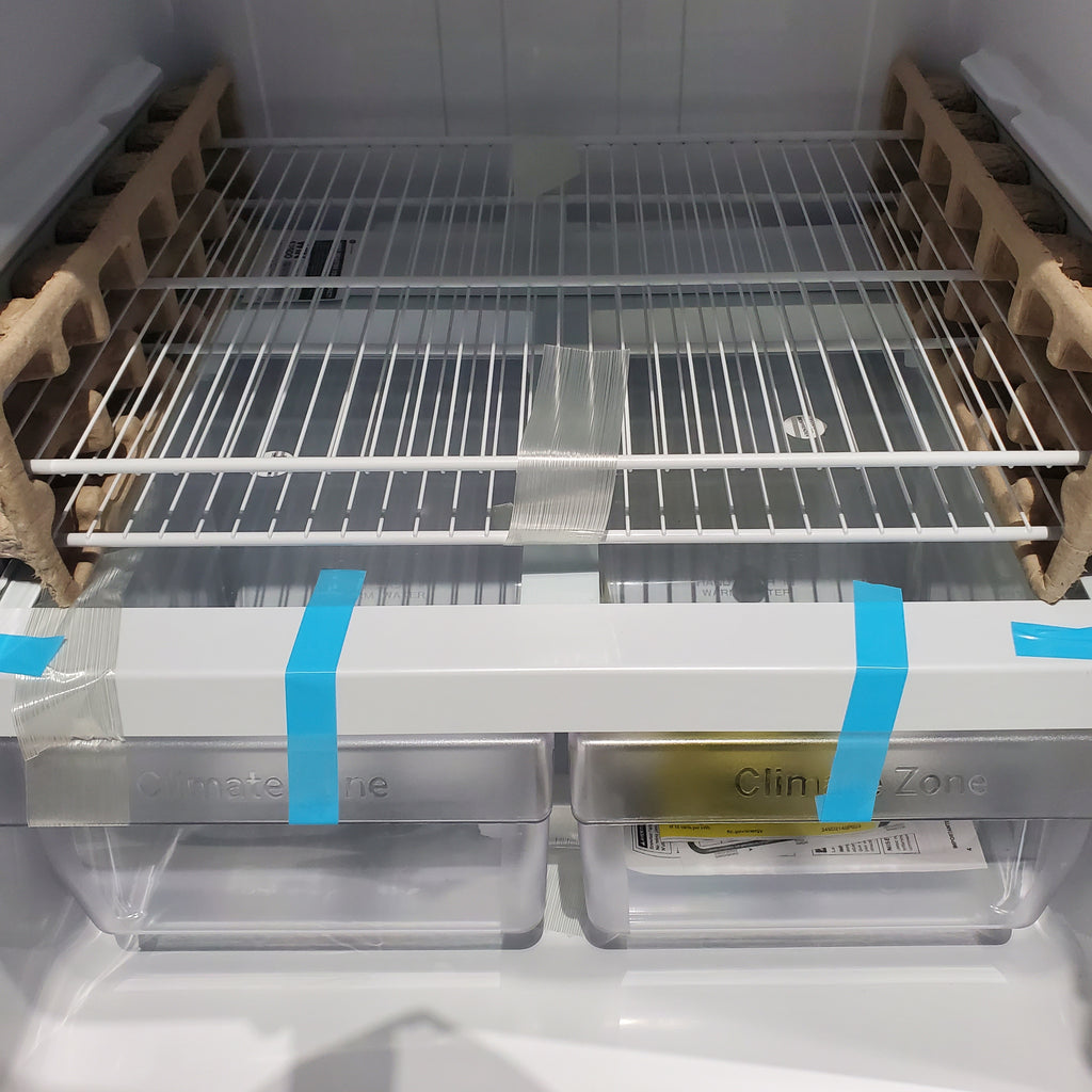 Pictures of White GE 16.6 Top Freezer Refrigerator with Reversible Hinges - Scratch & Dent - Moderate - Neu Appliance Outlet - Discount Appliance Outlet in Austin, Tx