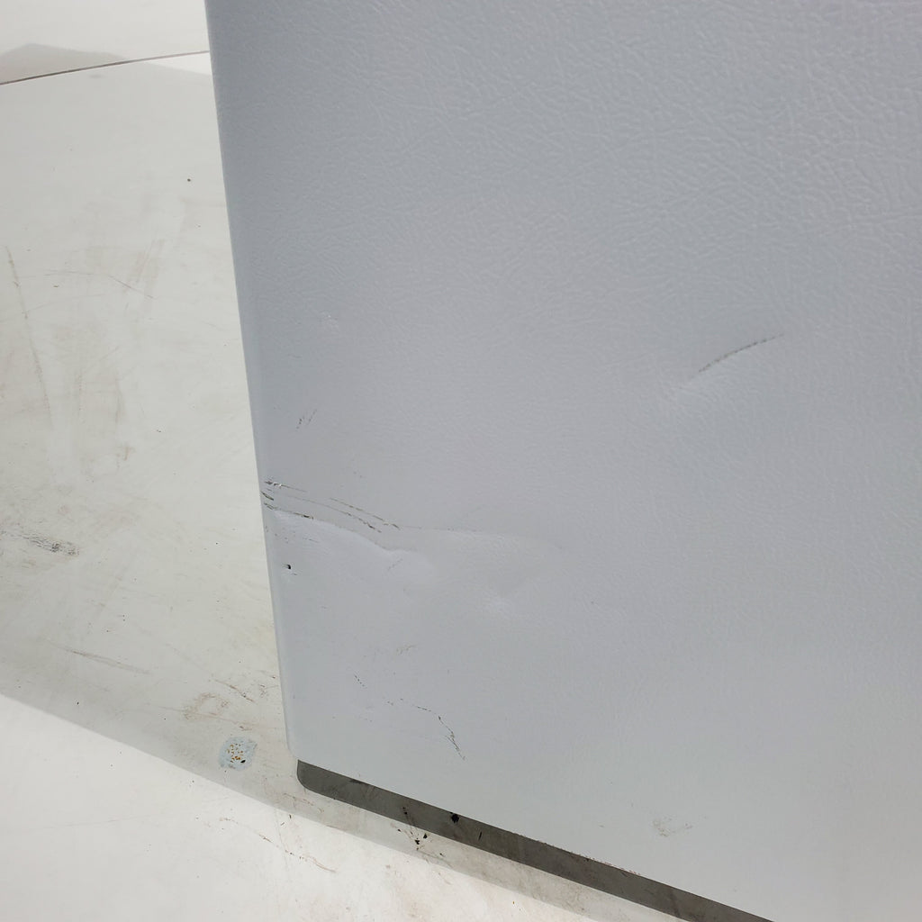 Pictures of White GE 16.6 Top Freezer Refrigerator with Reversible Hinges - Scratch & Dent - Moderate - Neu Appliance Outlet - Discount Appliance Outlet in Austin, Tx