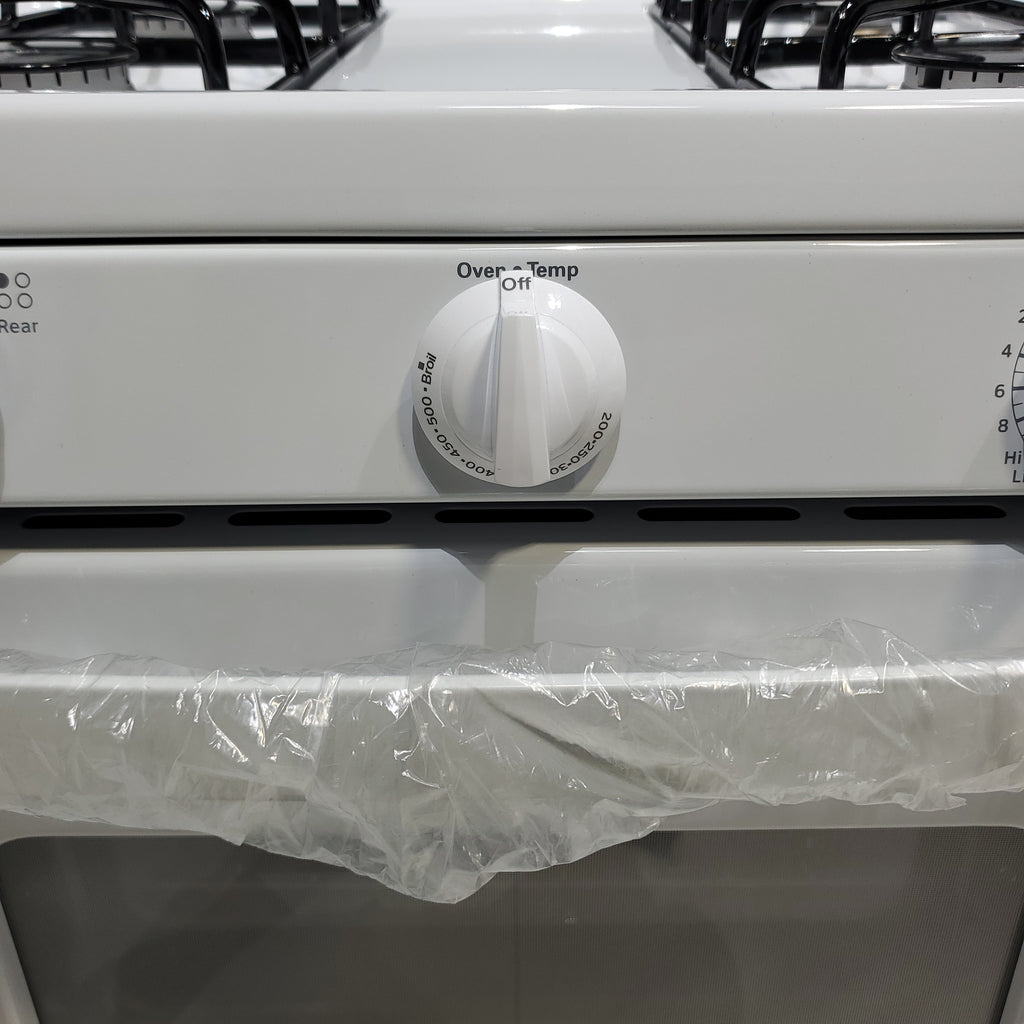 Pictures of White Hotpoint 4.8 cu. ft. 4 Burner Freestanding Gas Range with Broiler Drawer - Scratch & Dent - Minor - Neu Appliance Outlet - Discount Appliance Outlet in Austin, Tx