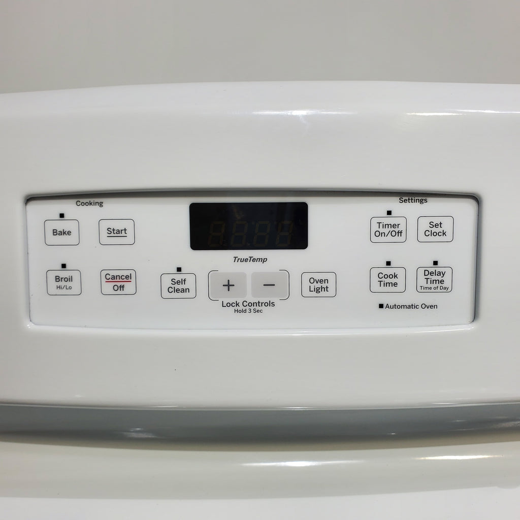 Pictures of White GE 5.0 cu. ft. Freestanding 4 Heating Element Electric Range with Dual Element Baking - Scratch & Dent - Minor - Neu Appliance Outlet - Discount Appliance Outlet in Austin, Tx