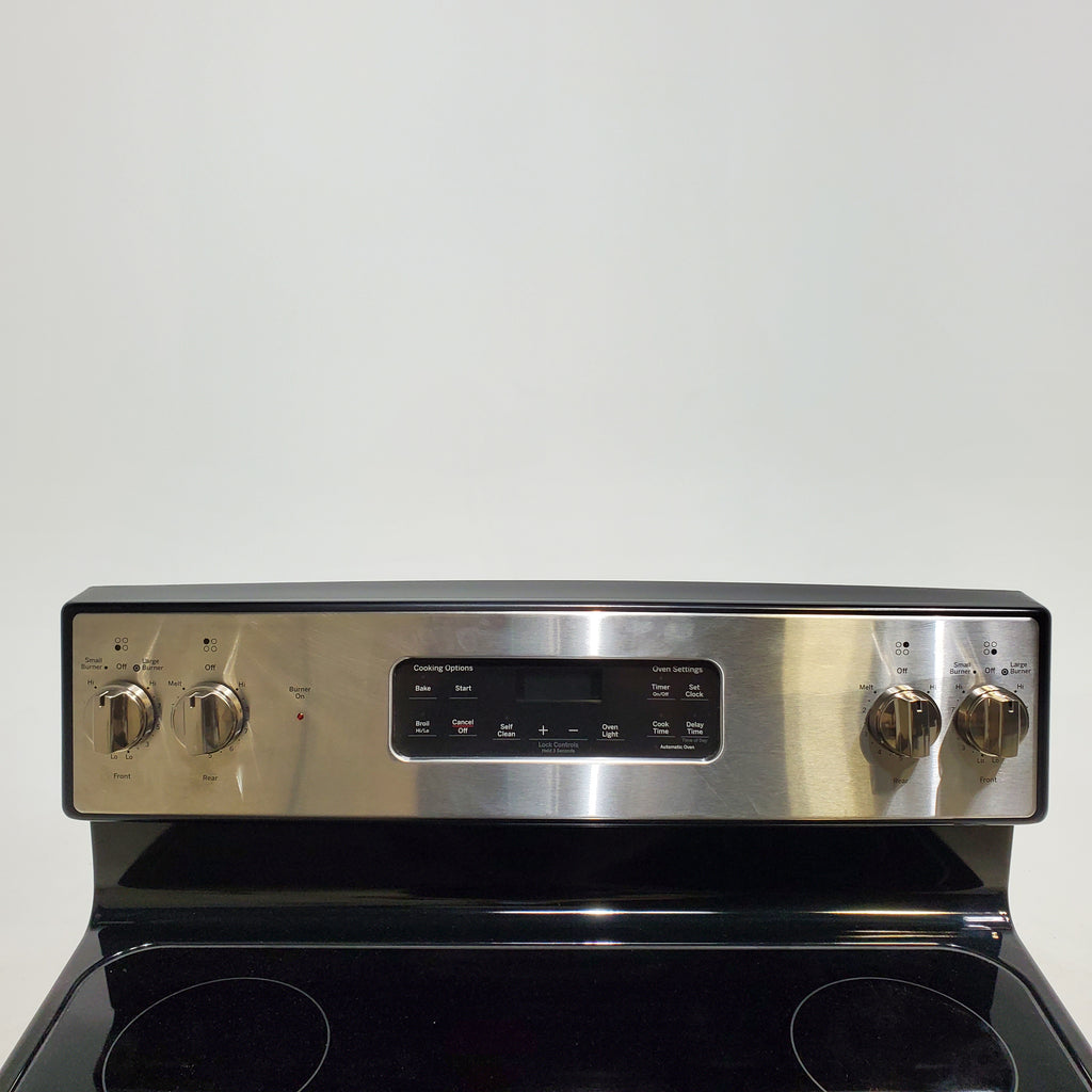 Pictures of Stainless Steel GE 5.3 cu. ft. Freestanding 4 Heating Element Smooth Cooktop Electric Range with Dual Element Baking - Certified Refurbished - Neu Appliance Outlet - Discount Appliance Outlet in Austin, Tx