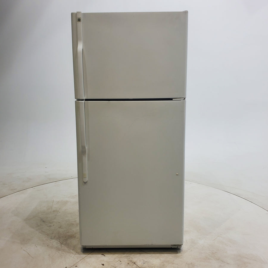 White GE 18 cu. ft. Top Freezer Refrigerator with Reversible Hinges - Certified Refurbished