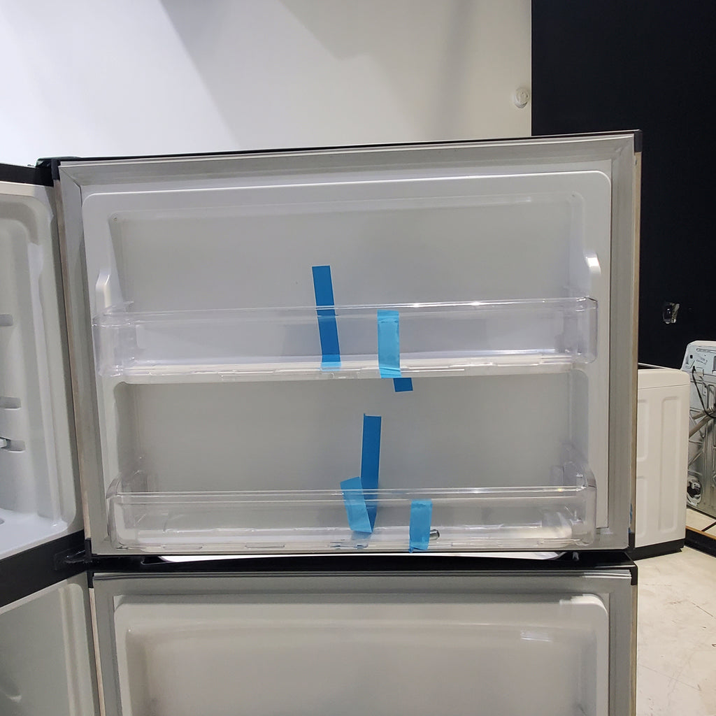 Pictures of Stainless Steel Frigidaire 20 cu. ft. Top Freezer Refrigerator with Icemaker - Scratch & Dent - Moderate - Neu Appliance Outlet - Discount Appliance Outlet in Austin, Tx