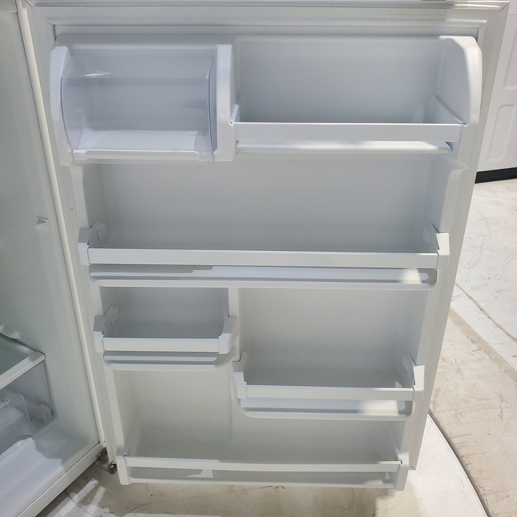 Pictures of 30 in. Wide White Whirlpool 18.2 cu. ft. Top Freezer Refrigerator with Icemaker - Certified Refurbished - Neu Appliance Outlet - Discount Appliance Outlet in Austin, Tx