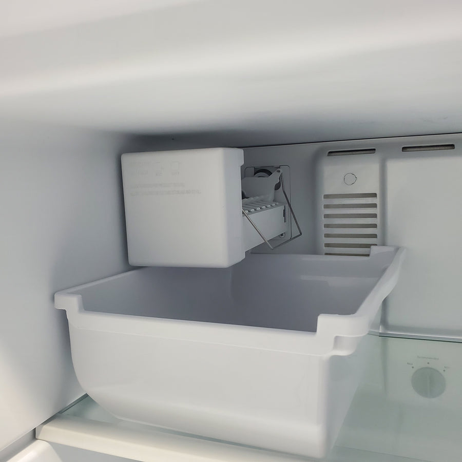 30 in. Wide White Whirlpool 18.2 cu. ft. Top Freezer Refrigerator with Icemaker - Certified Refurbished