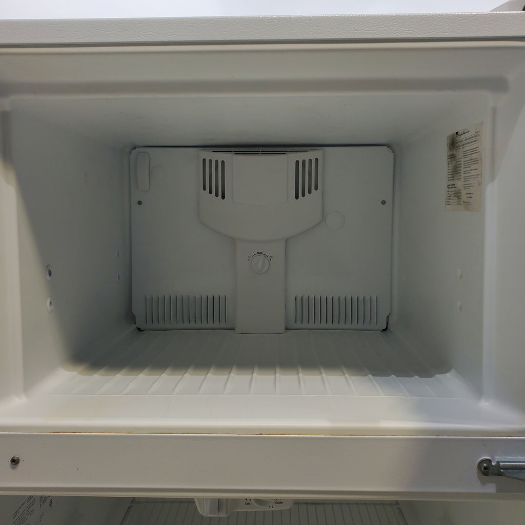 Pictures of White Frigidaire 16.5 cu. ft. Top Freezer Refrigerator with Reversible Doors - Certified Refurbished - Neu Appliance Outlet - Discount Appliance Outlet in Austin, Tx