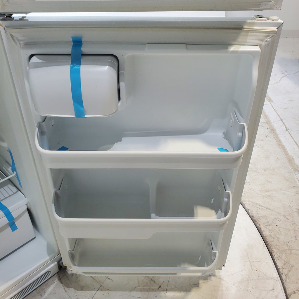 Pictures of White Frigidaire 16.5 cu. ft. Top Freezer Refrigerator with Reversible Doors - Certified Refurbished - Neu Appliance Outlet - Discount Appliance Outlet in Austin, Tx