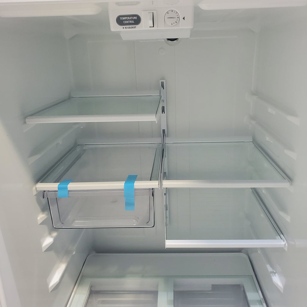 Pictures of White GE 18.2 cu. ft. Top Freezer Refrigerator with Reversible Hinges - Certified Refurbished - Neu Appliance Outlet - Discount Appliance Outlet in Austin, Tx